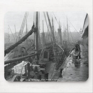 Fish docks, Grimsby, early 20th century Mouse Pad
