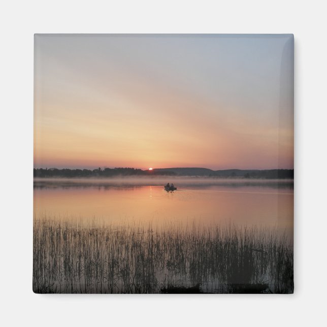 Fishing at sunrise magnet (Front)