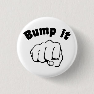 Fist Bump It 3 Cm Round Badge
