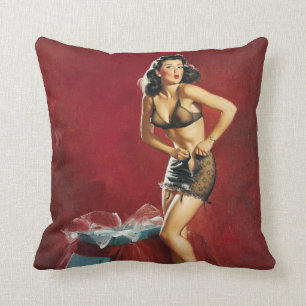 Fitting Pin Up Cushion