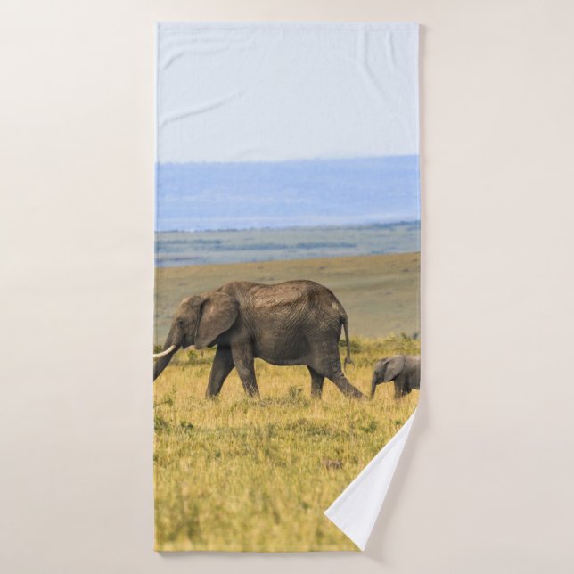 FIVE ELEPHANTS ON BROWN GRASS BATH TOWEL (Bath Towel)