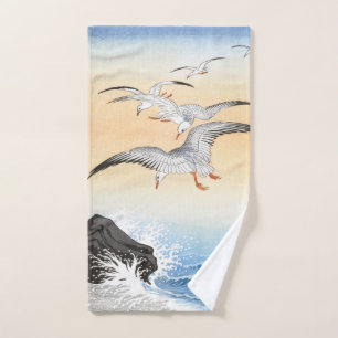 Five seagulls above turbulent sea - Ohara Koson -  Hand Towel