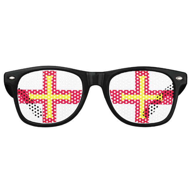 Flag of Bailiwick of Guernsey, (UK) Retro Sunglasses (Front)