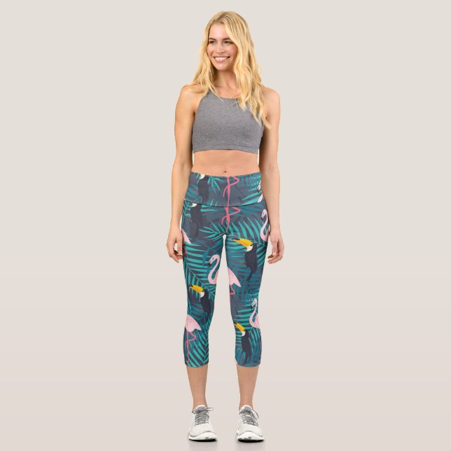 Flamingo, toucan: tropical leaf pattern capri leggings (Front)