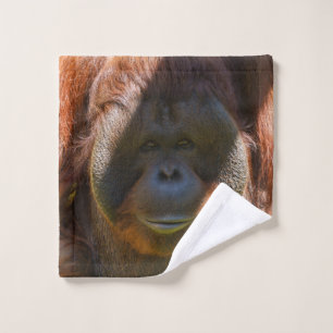 Flanged male orangutan close-up wash cloth