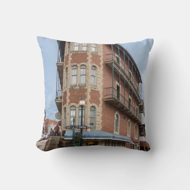Flatiron Flats Eureka Cushion (Front)