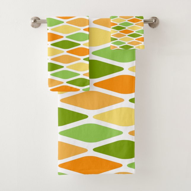 Flattened Diamonds Bath Towel Set (Insitu)