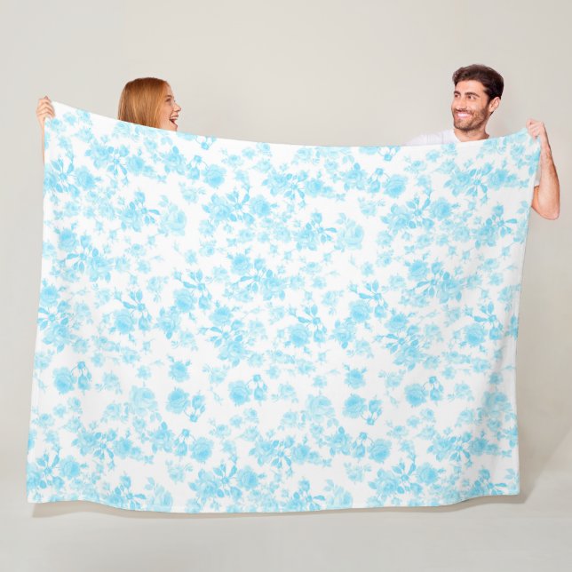 Fleece blanket Saint Colette June Roses capri blue (In Situ)