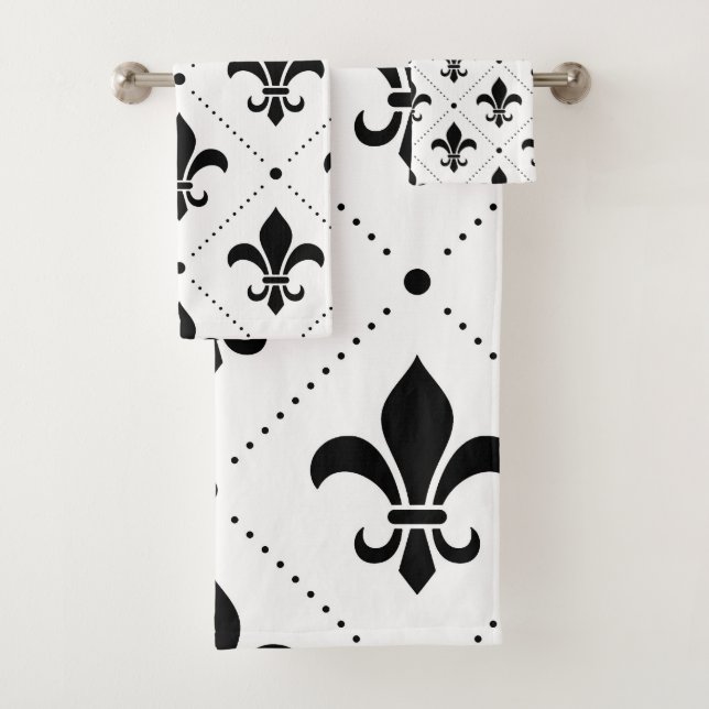 Fleur De Lis Pattern Bath Towel Set (Insitu)