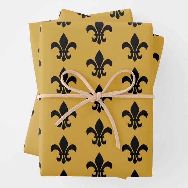 Fleur De Lis Wrapping Paper Sheets (In situ)