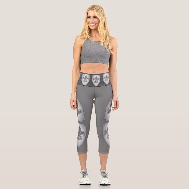 Fleur Shield Pattern Women’s High Waist Capri .. Leggings (Front)