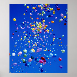 fliegende bunte Luftballons am blauen Himmel, Poster