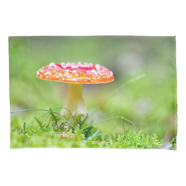 Fliegenpilz Pillowcase (Front)