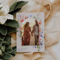 Flirty Floral Meadow | Summer Wedding Photo