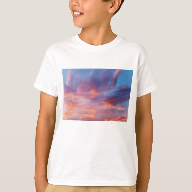 flirty sky T-Shirt (Front)