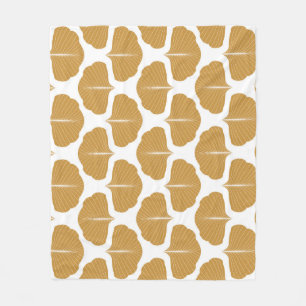 Floral damask: vintage seamless pattern. fleece blanket