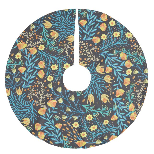 Floral Hand Drawn: Creative Seamless Brushed Polyester Tree Skirt (Front)