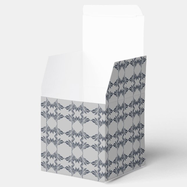 Floral Leaf Design Favour Box (Opened)
