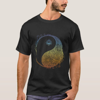 Floral Mandala Yin Yang Minimal Tai Chi Taoism  T-Shirt