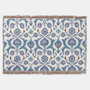 Floral Ornament: Traditional Arabic Pattern. Throw Blanket