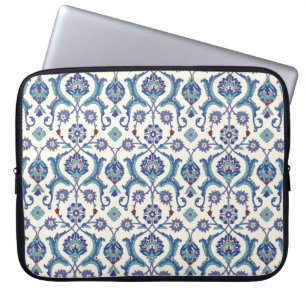 Floral Ornamental pattern. Traditional Arabic seam Laptop Sleeve