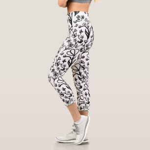 Floral Pattern in Black and White Capri Leggings