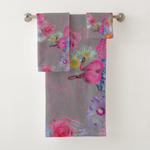 Floral pattern in vintage look on grey bath towel set