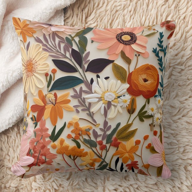 Floral Pattern Throw Pillow (Floral Pattern Throw Pillow)