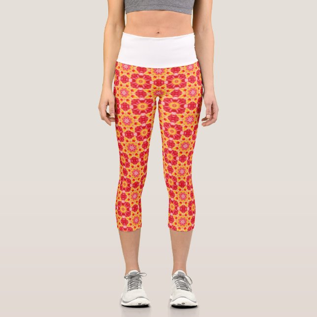 Floral pink pattern capri leggings (Front)