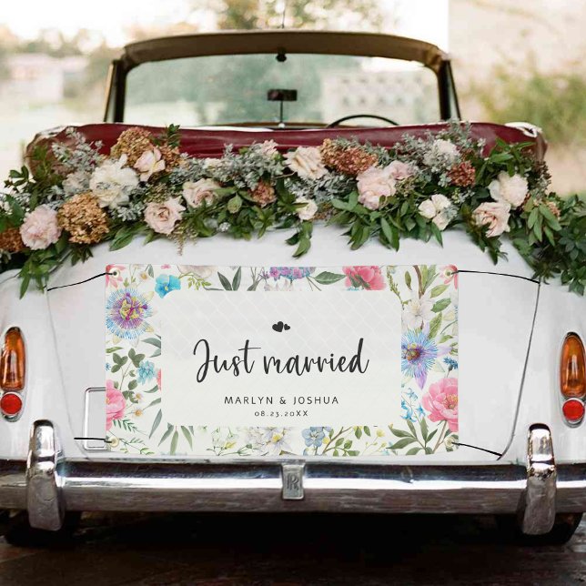 Floral Rustic Just Married Mr and Mrs Wedding Car Banner (Creator Uploaded)