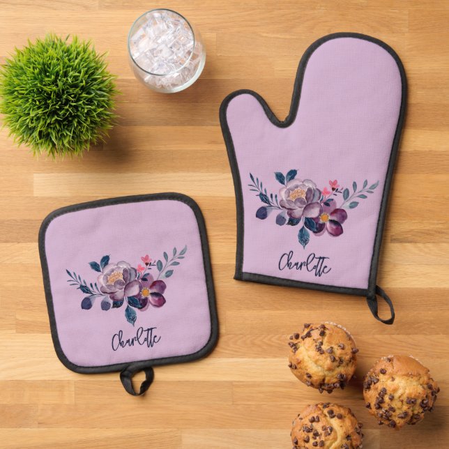 Floral Script Purple Bloom Personalised Oven Mitt & Pot Holder Set (Top Down)
