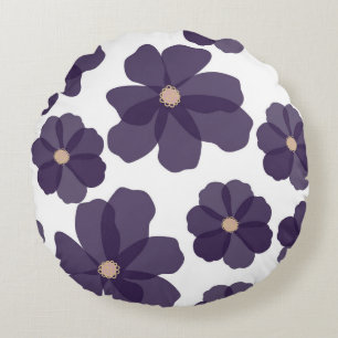 Floral seamless pattern with hand drawn purple cos round cushion