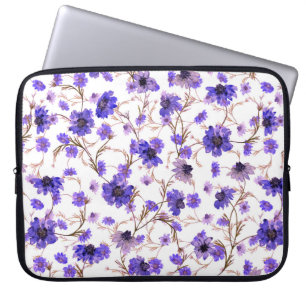 Floral seamless pattern with marigold flowers laptop sleeve