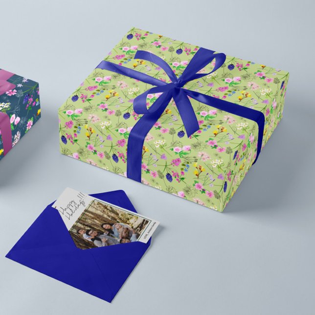 Floral Wrapping paper green for her (Creator Uploaded)