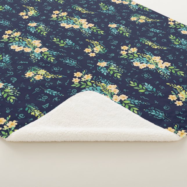 "Flores de Luna" Sherpa Blanket (3/4)