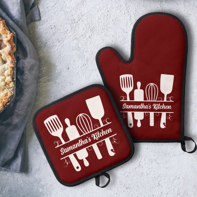 Flourish Baking Utensils Monogram Red Oven Mitt & Pot Holder Set (Flourish Baking Utensils Monogram Red Oven Mitt & Pot Holder Set)