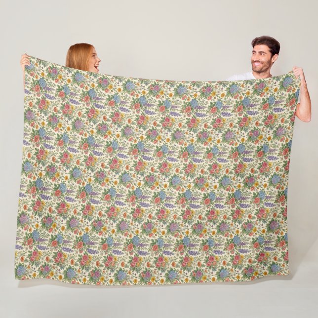 Flower Pattern Fleece Blanket (In Situ)