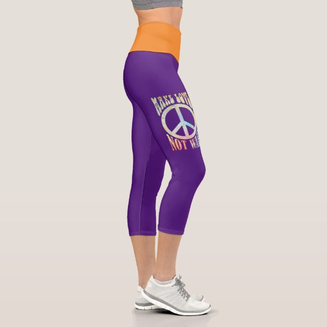 Flower Power Peace - Make Love Not War 1 Capri Leggings (Right)