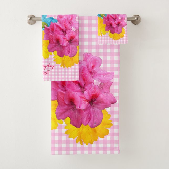 Flowers and Pink Gingham Bath Towel Set (Insitu)