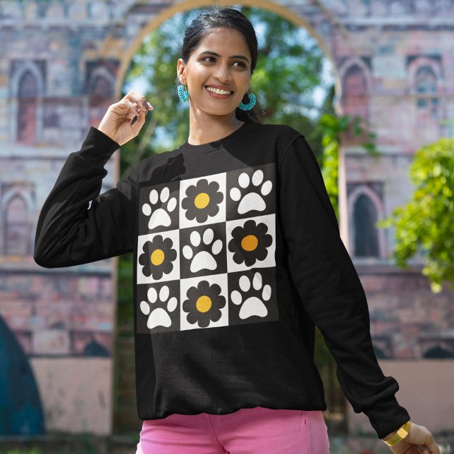 Flowers Chequered Paws Daisy Retro Sweatshirt (Creator Uploaded)