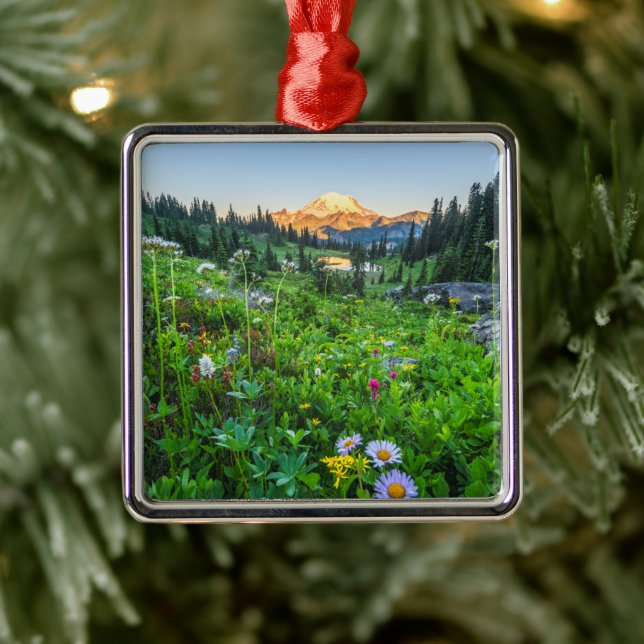 Flowers | Mount Rainier National Park Metal Ornament (Tree)