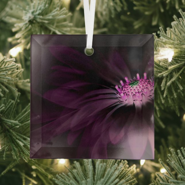 Flowers | Purple Daisy Glass Tree Decoration (Insitu)
