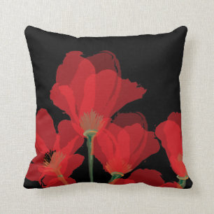 Fluers Rouges Sur Noir Cushion