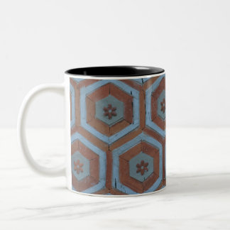 Fluid Symmetry: Exploring Abstract Designs in Cup 