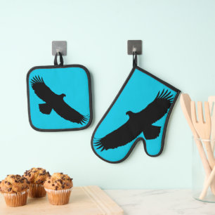 Flying Bald Eagle Oven Mitt & Pot Holder Set