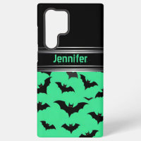 Flying Bats on Green: Spooky Halloween Vibes