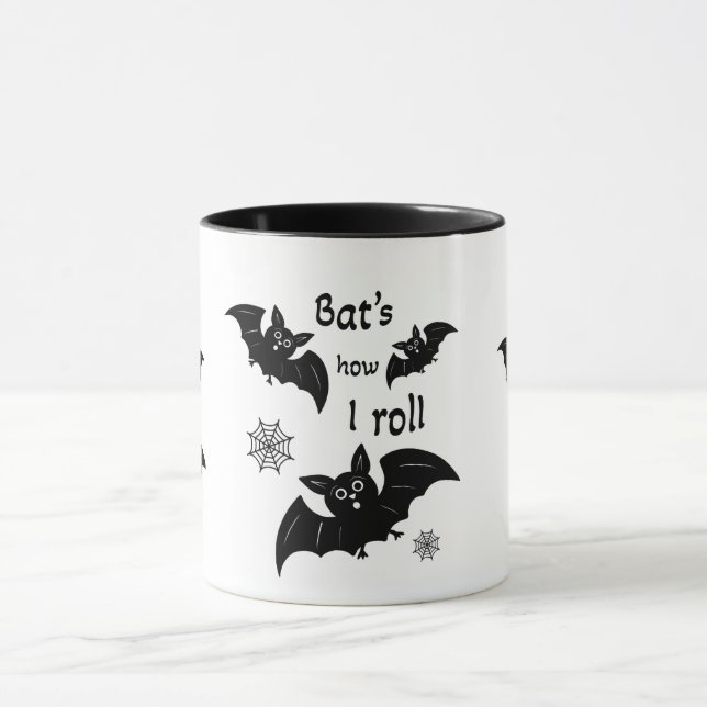 Flying black bats mug (Center)