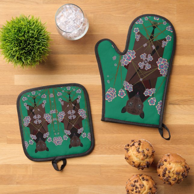 Flying Fox Jade  Oven Mitt & Pot Holder Set (Top Down)