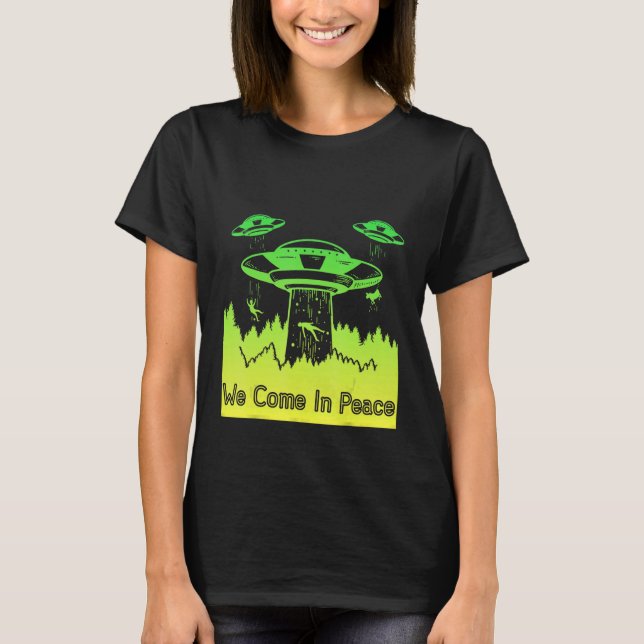 Flying Saucer UFO Astronauts are Aliens 10 T-Shirt (Front)