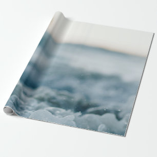 Focus photography of bubbles wrapping paper